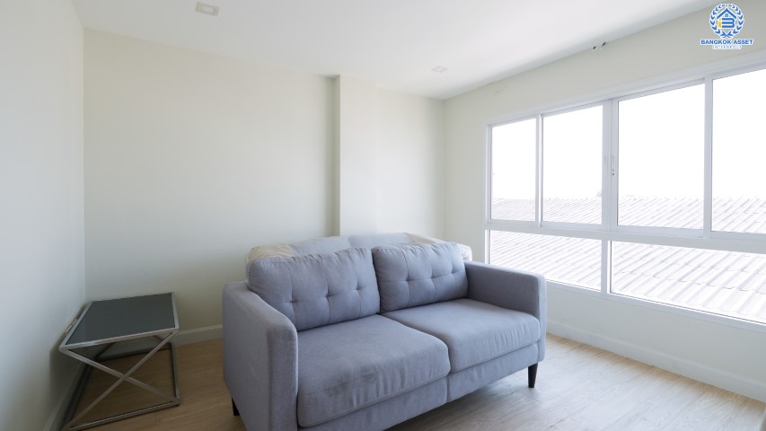 *****คอนโดมิเนียมมือสองย่านกรุงเทพมหานคร โครงการโมเดิร์น คอนโด กำนันแม้น เนื้อที่กว้างขวางถึง 58.28 ตร.ม. ฟังก์ชัน 2 ห้องนอน 2 ห้องน้ำ บนทำเลแห่งการเดินทาง ใกล้รถไฟฟ้าสายสีเขียว "สถานีวุฒากาศ และสถานีบางหว้า"